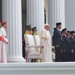 Paus Fransiskus Bertemu Presiden RI Joko Widodo di Istana Merdeka